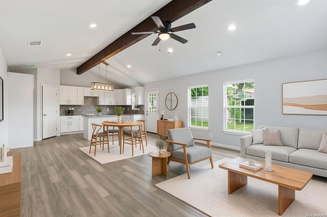 8434 Glen Shadow, San Antonio, TX 78239