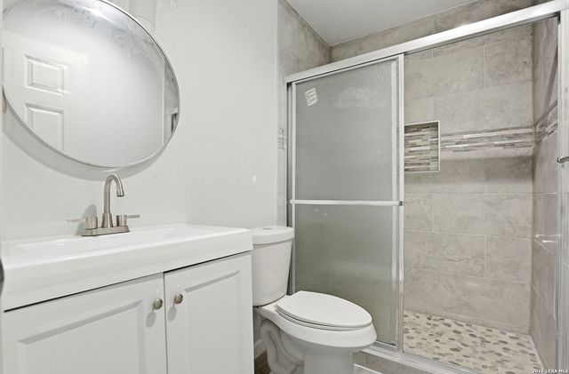 8434 Glen Shadow, San Antonio, TX 78239
