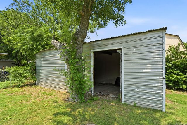8434 Glen Shadow, San Antonio, TX 78239