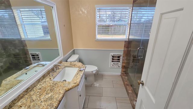6275 Westgate Drive, Beaumont, TX 77706