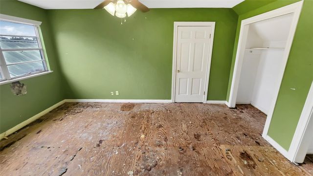 6275 Westgate Drive, Beaumont, TX 77706