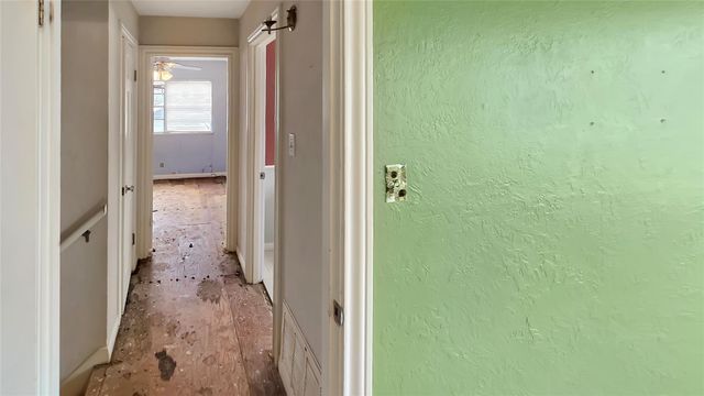 6275 Westgate Drive, Beaumont, TX 77706
