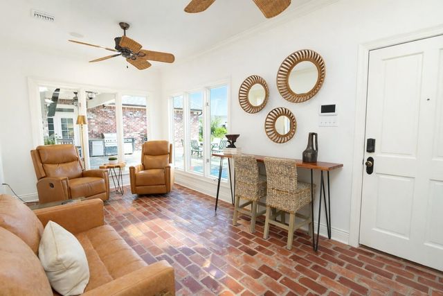 371 Myrtle Grove Dr, Houma, LA 70360