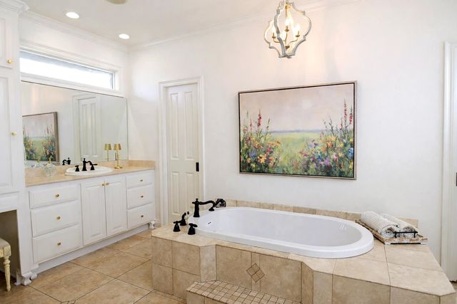 371 Myrtle Grove Dr, Houma, LA 70360