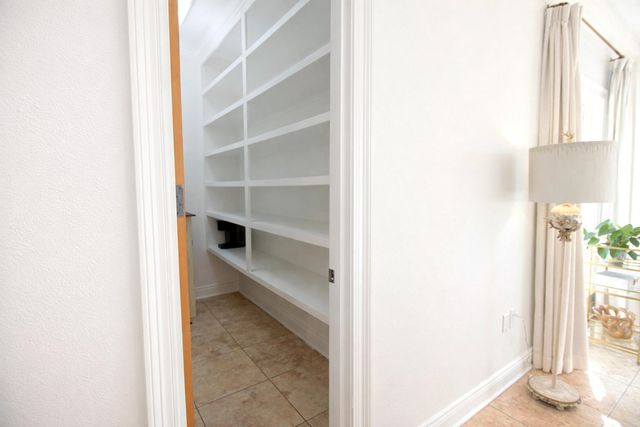 371 Myrtle Grove Dr, Houma, LA 70360