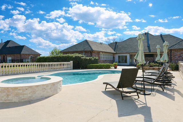 371 Myrtle Grove Dr, Houma, LA 70360