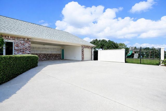 371 Myrtle Grove Dr, Houma, LA 70360