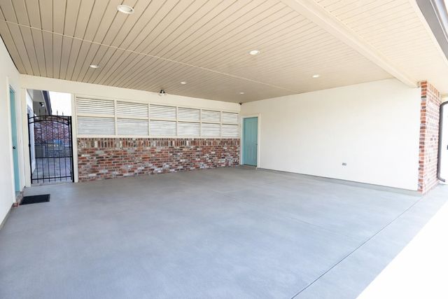 371 Myrtle Grove Dr, Houma, LA 70360