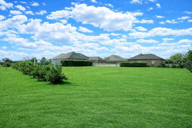 371 Myrtle Grove Dr, Houma, LA 70360