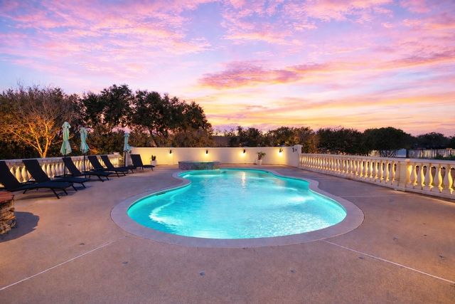 371 Myrtle Grove Dr, Houma, LA 70360