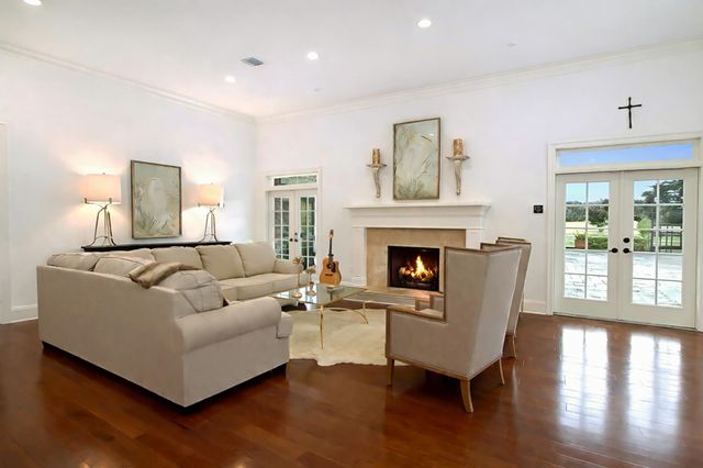 371 Myrtle Grove Dr, Houma, LA 70360