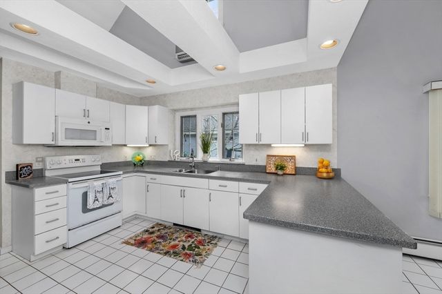 34 Pickman Drive 34, Bedford, MA 01730