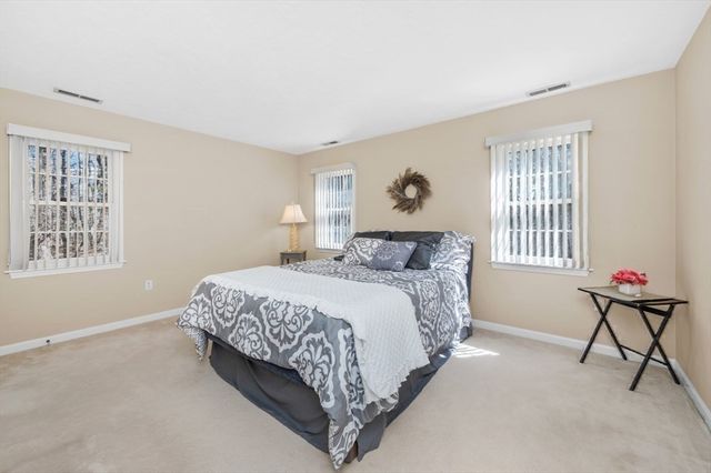 34 Pickman Drive 34, Bedford, MA 01730