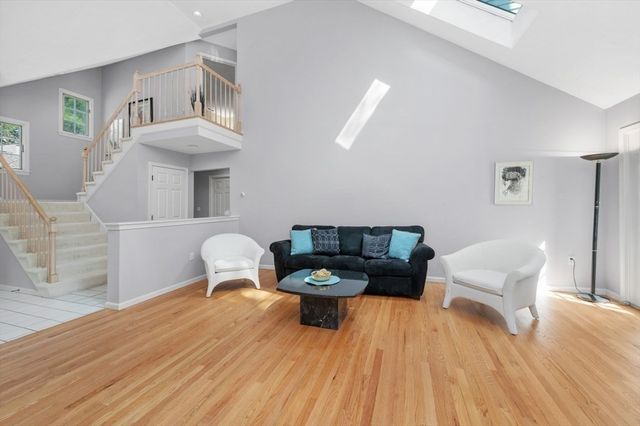 34 Pickman Drive 34, Bedford, MA 01730