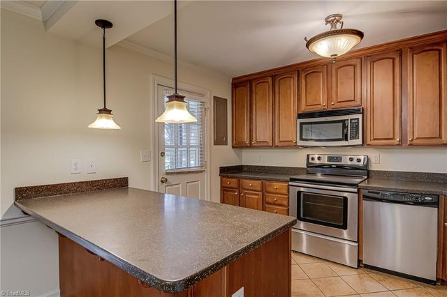 380 Hanover Arms Court C, Winston-salem, NC 27104