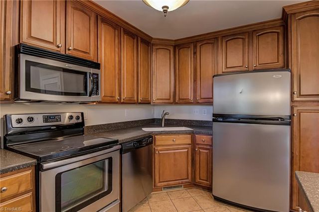 380 Hanover Arms Court C, Winston-salem, NC 27104