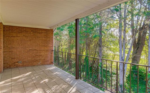 380 Hanover Arms Court C, Winston-salem, NC 27104