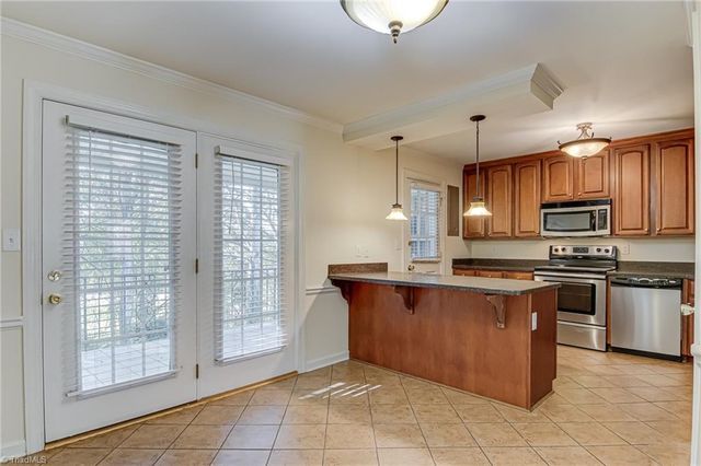 380 Hanover Arms Court C, Winston-salem, NC 27104