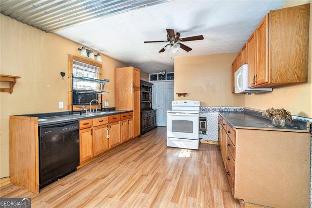 219 Briarwood Drive, Dallas, GA 30132