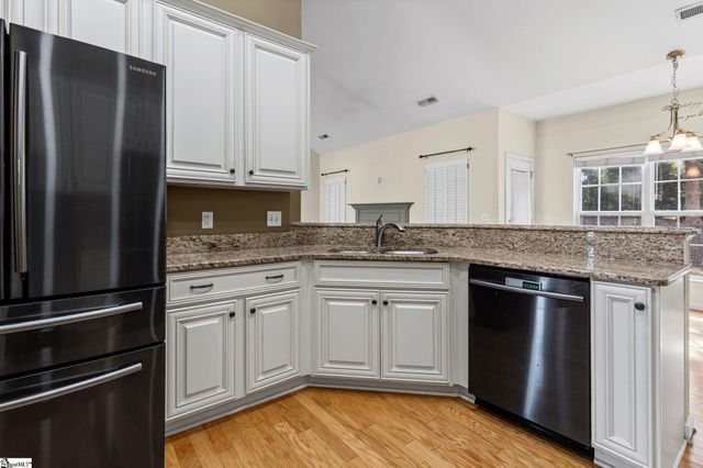 1 Catbriar Court, Simpsonville, SC 29680