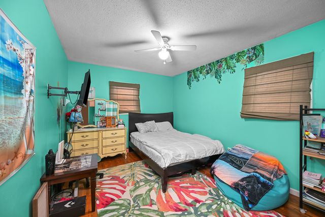 2347 Hawthorne Court, Bettendorf, IA 52722