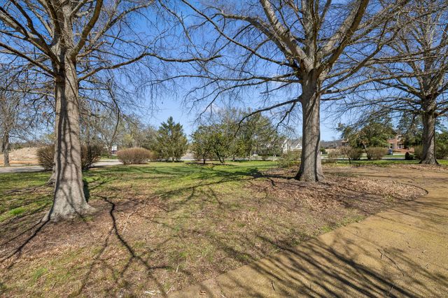 1715 Andrew Crockett Ct, Brentwood, TN 37027