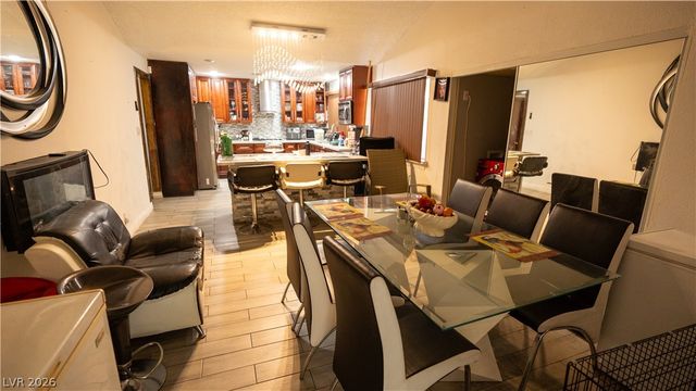 3760 La Junta Drive, Las Vegas, NV 89120