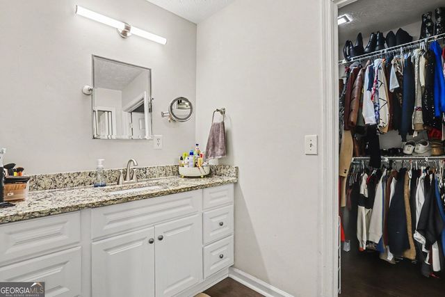 7 Saint Claire Lane NE, Atlanta, GA 30324