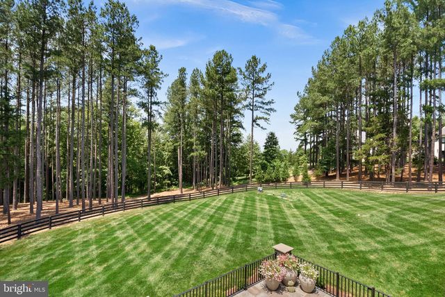 22563 CREIGHTON FARMS DR, Leesburg, VA 20175