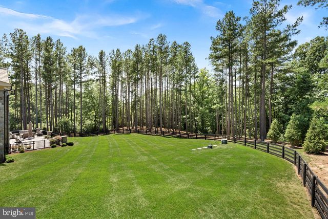 22563 CREIGHTON FARMS DR, Leesburg, VA 20175