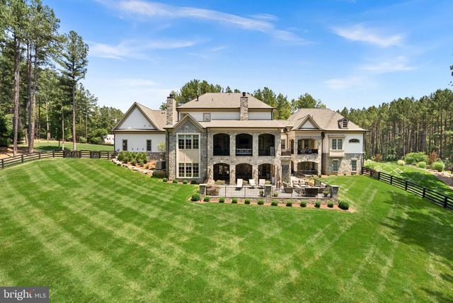 22563 CREIGHTON FARMS DR, Leesburg, VA 20175