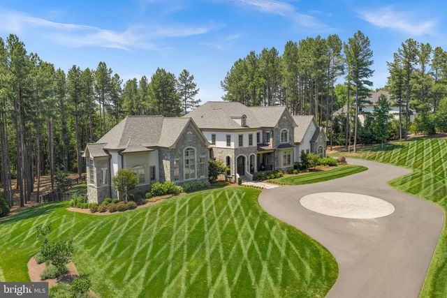 22563 CREIGHTON FARMS DR, Leesburg, VA 20175