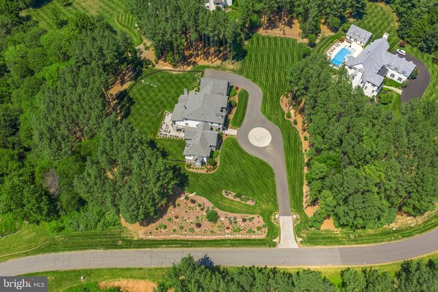 22563 CREIGHTON FARMS DR, Leesburg, VA 20175
