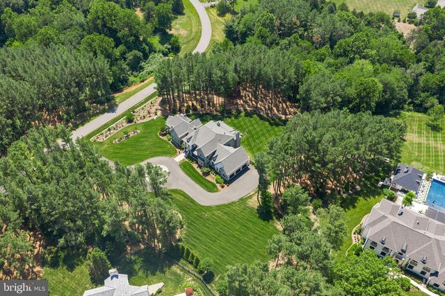 22563 CREIGHTON FARMS DR, Leesburg, VA 20175