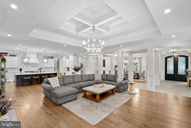 22563 CREIGHTON FARMS DR, Leesburg, VA 20175