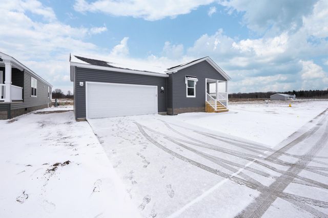 163 Riviera Drive, Lapeer Twp, MI 48446