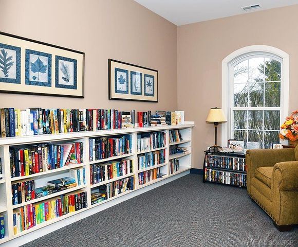 163 Riviera Drive, Lapeer Twp, MI 48446