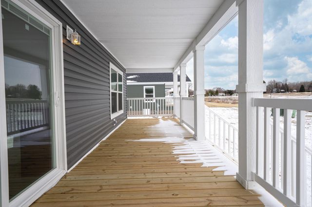 163 Riviera Drive, Lapeer Twp, MI 48446