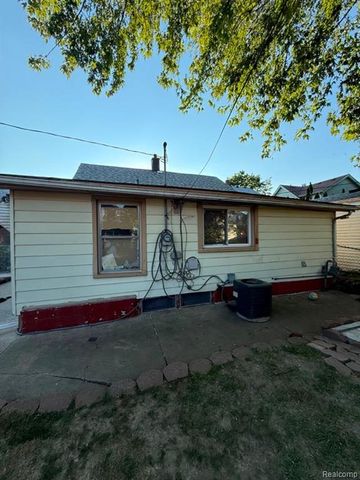 4628 Ternes Street, Dearborn, MI 48126