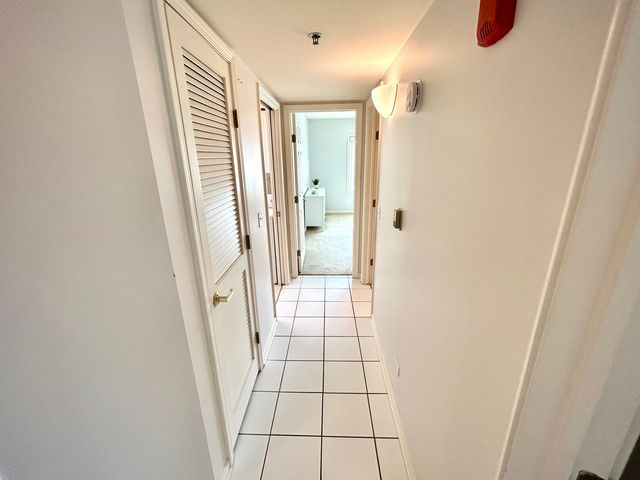 710 Creekside Drive 310, Mount Prospect, IL 60056