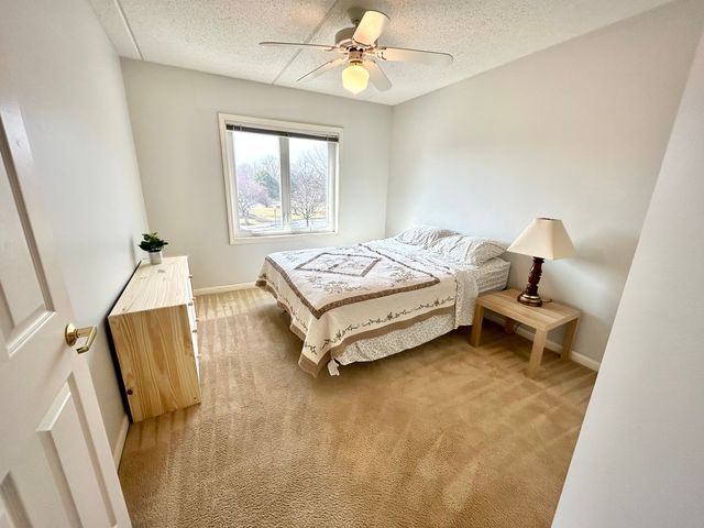 710 Creekside Drive 310, Mount Prospect, IL 60056