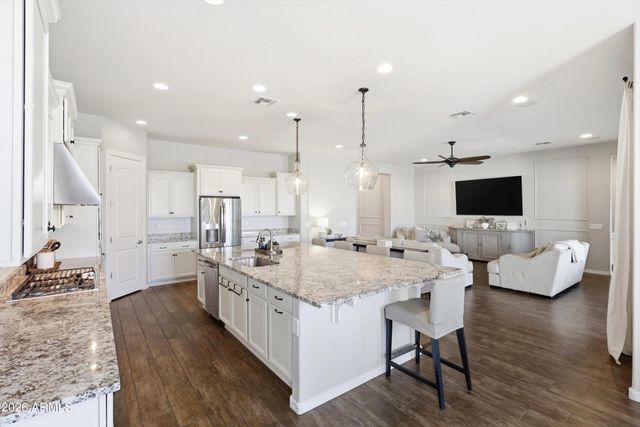 1422 E MILADA Drive, Phoenix, AZ 85042