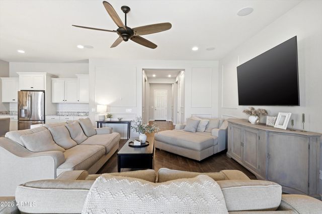 1422 E MILADA Drive, Phoenix, AZ 85042