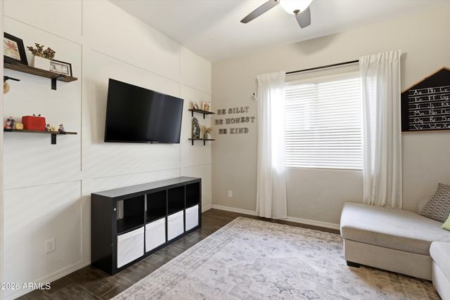 1422 E MILADA Drive, Phoenix, AZ 85042