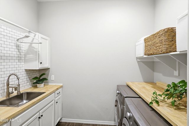 1422 E MILADA Drive, Phoenix, AZ 85042