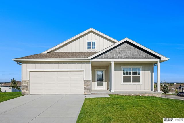 10410 S 109th Street, Papillion, NE 68046