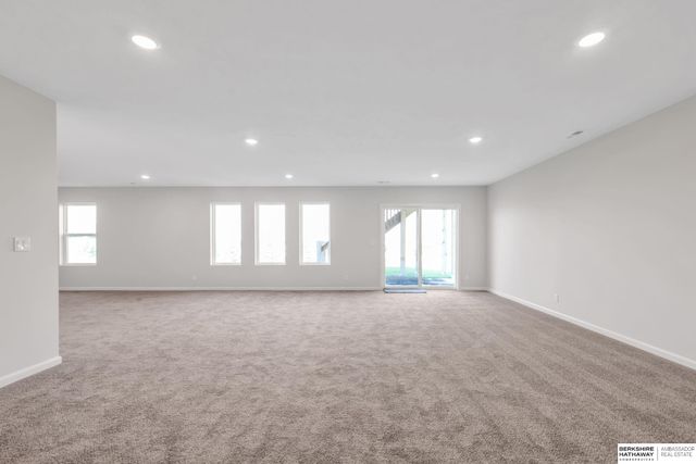 10410 S 109th Street, Papillion, NE 68046