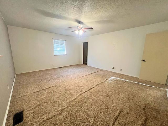 1828 W Federal Street, Shawnee, OK 74804