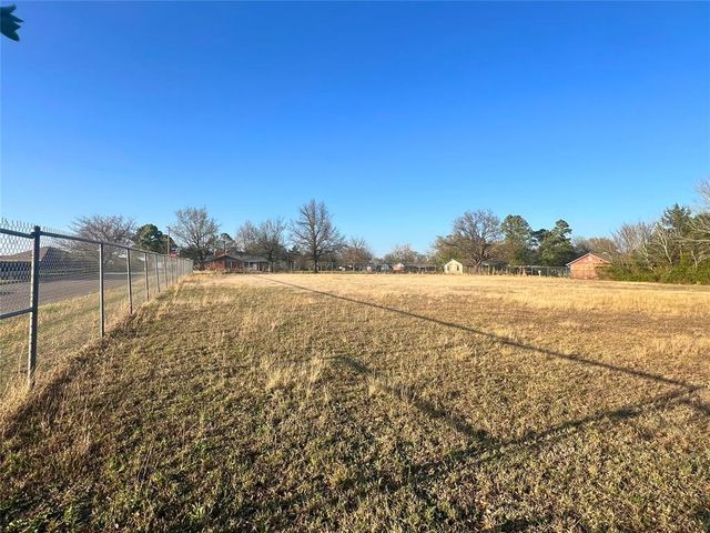 1828 W Federal Street, Shawnee, OK 74804