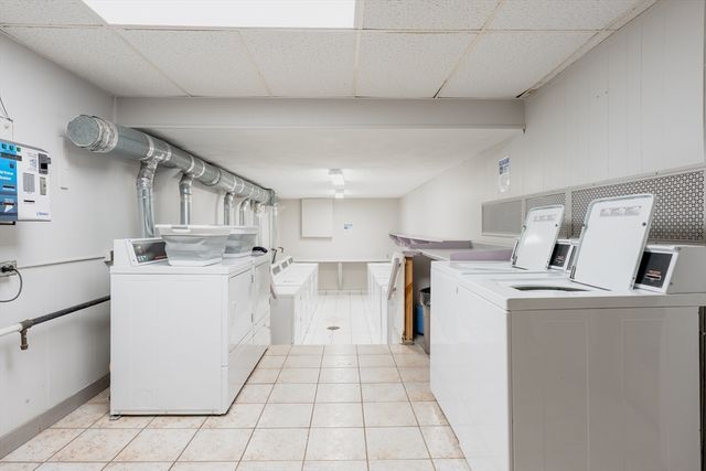 32 Whites Ave D13A, Watertown, MA 02472